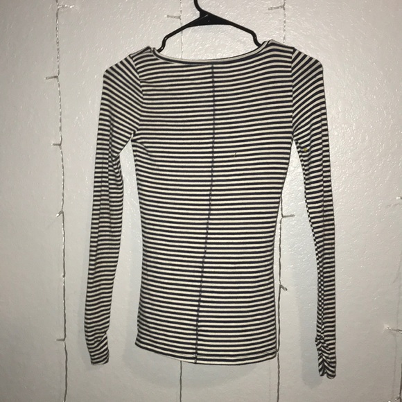 shirt - Picture 2 of 4